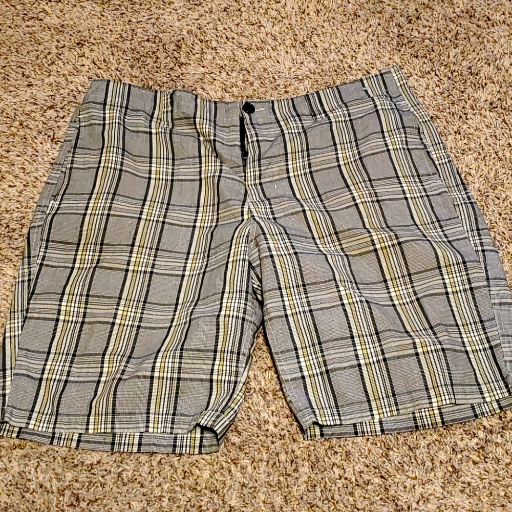 Anchor blue shorts size 40